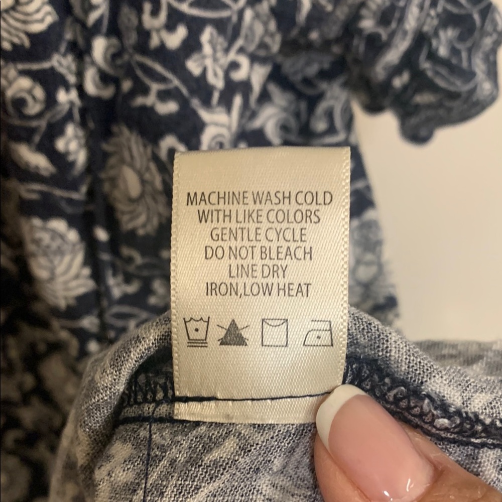 Max Studio Blue and White Puff Sleeve Blouse in Sz L - Picture 6 of 8